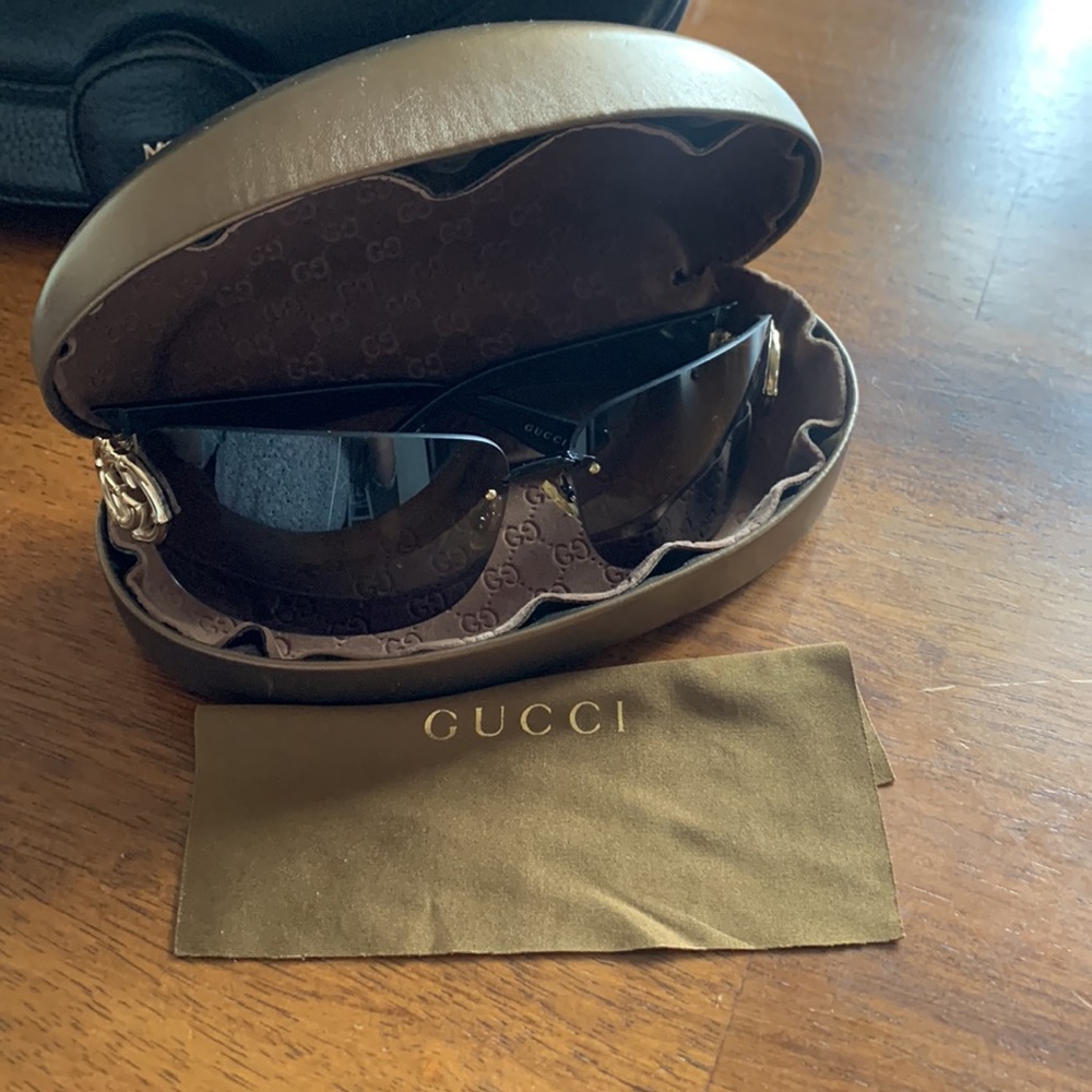 Gucci Sunglass